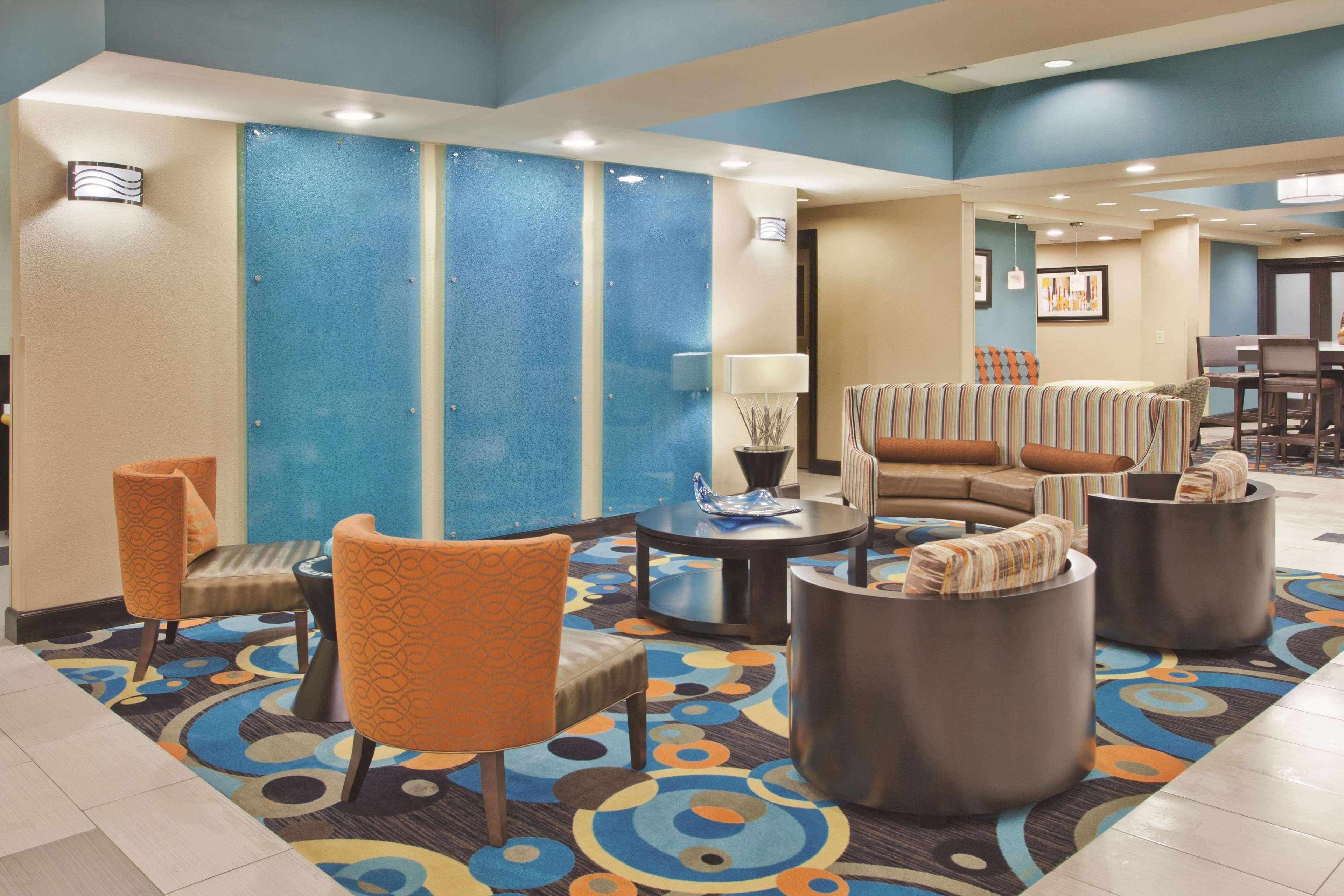 La Quinta By Wyndham Oxford - Anniston Hotel Exterior photo