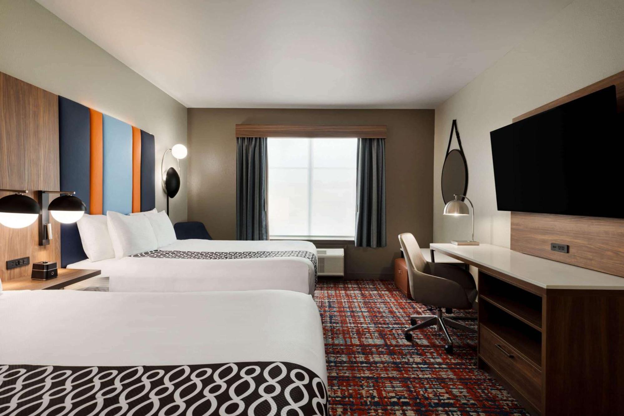 La Quinta By Wyndham Oxford - Anniston Hotel Exterior photo