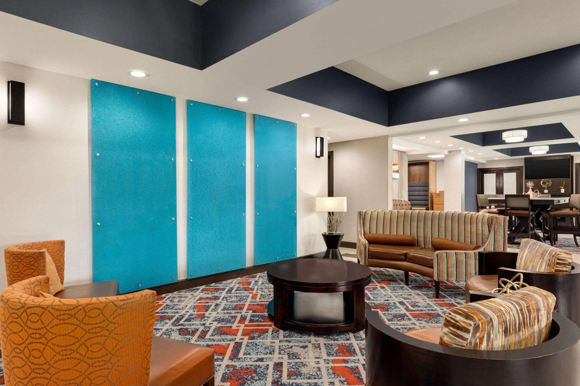 La Quinta By Wyndham Oxford - Anniston Hotel Exterior photo