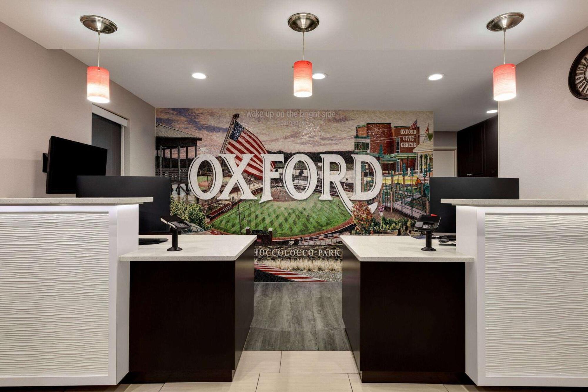 La Quinta By Wyndham Oxford - Anniston Hotel Exterior photo