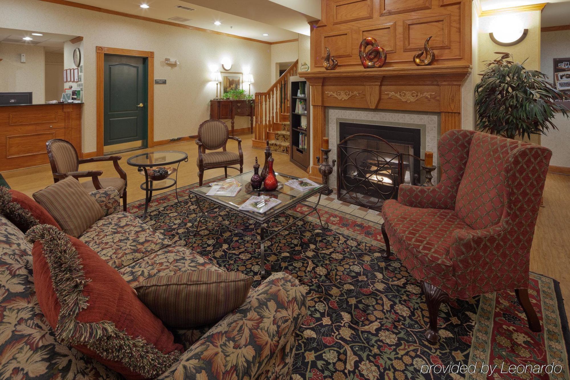 La Quinta By Wyndham Oxford - Anniston Hotel Interior photo