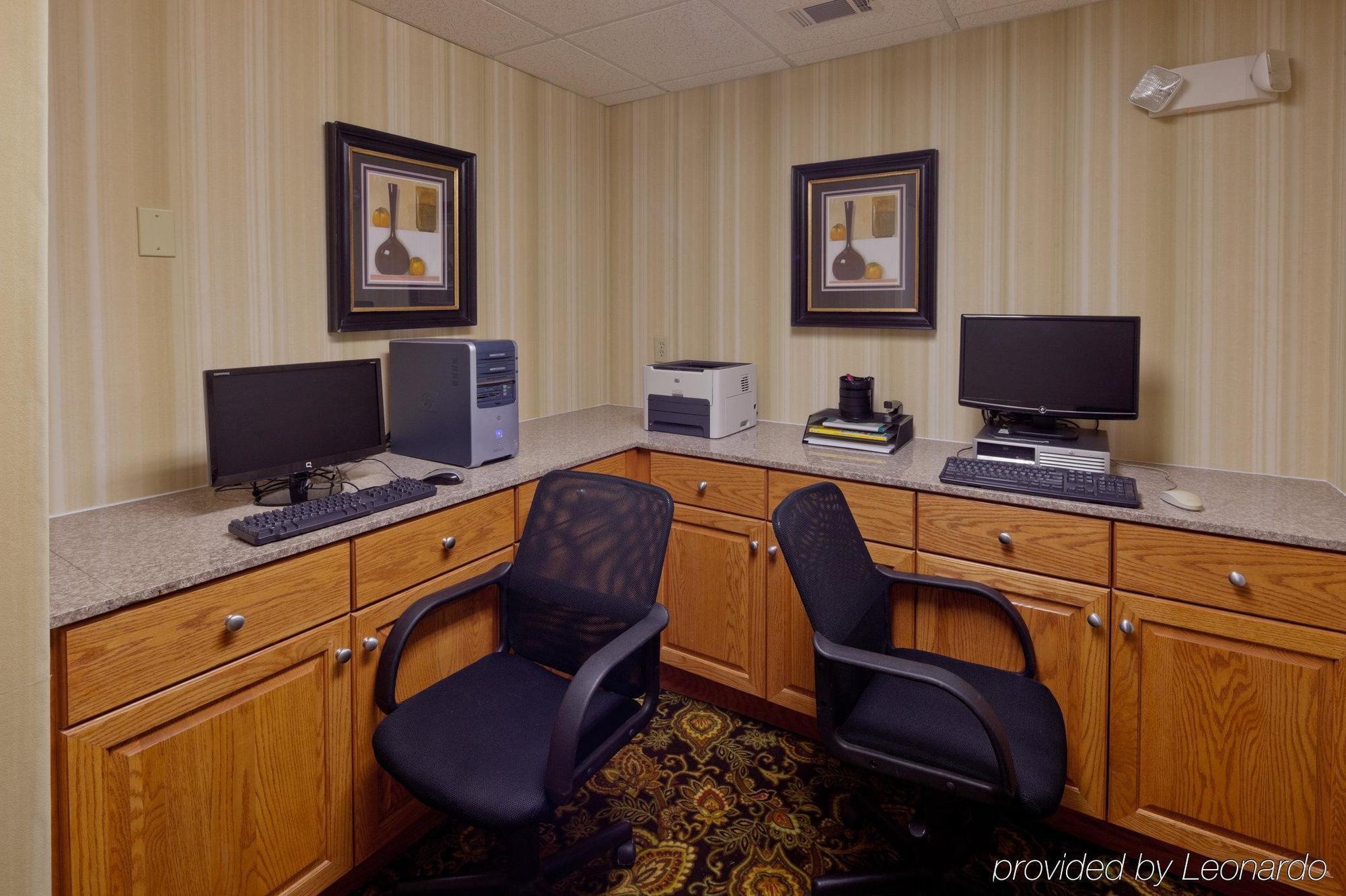 La Quinta By Wyndham Oxford - Anniston Hotel Facilities photo